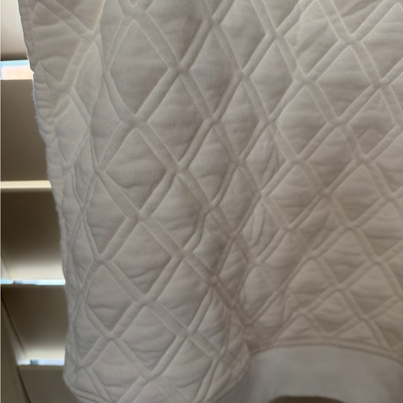 Tuckernuck Quilted Sweatshirt - Picture 4 of 12